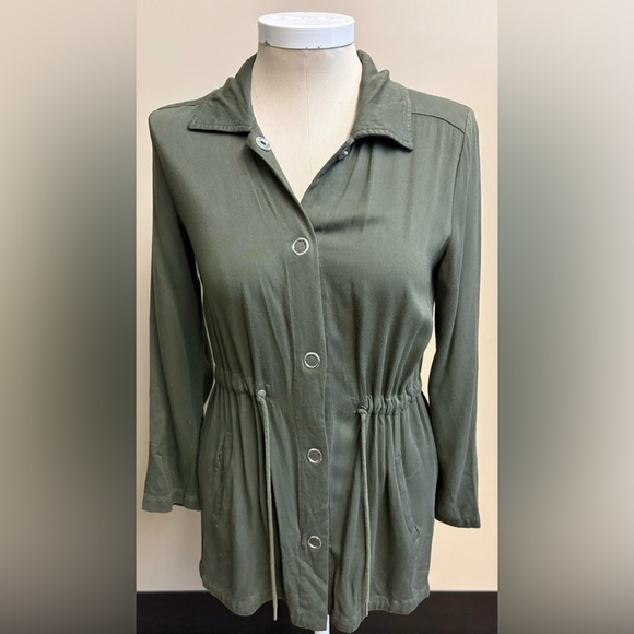 C&A olive green long sleeve embroidered back snap front lightweight jacket Small - Picture 3 of 12